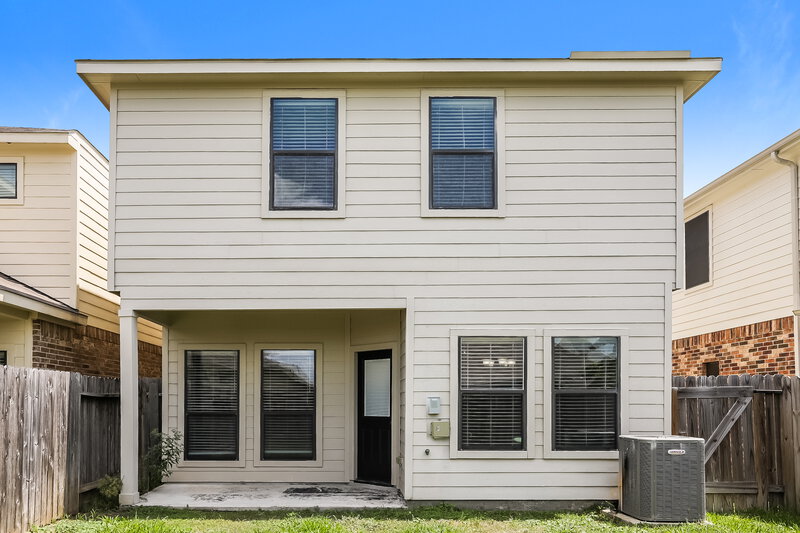 2,095/Mo, 6623 Sharpstone Creek Ln Houston, TX 77084 Rear View 2