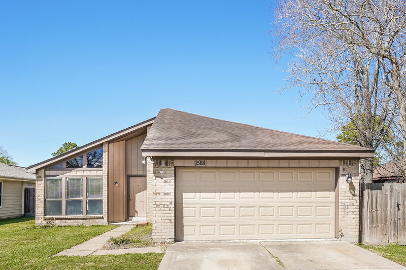 1,860/Mo, 15118 Loma Paseo Dr Houston, TX 77083 External View