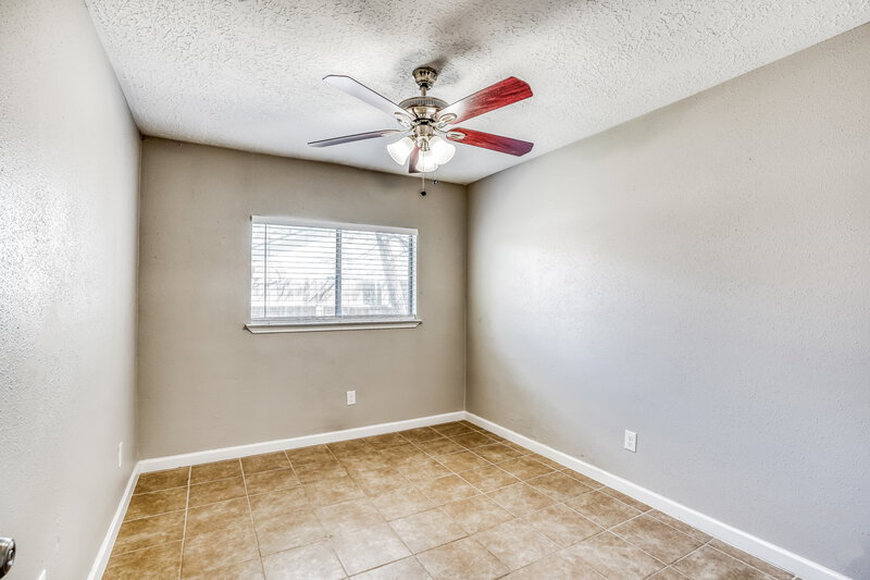 1,860/Mo, 15118 Loma Paseo Dr Houston, TX 77083 Bedroom View