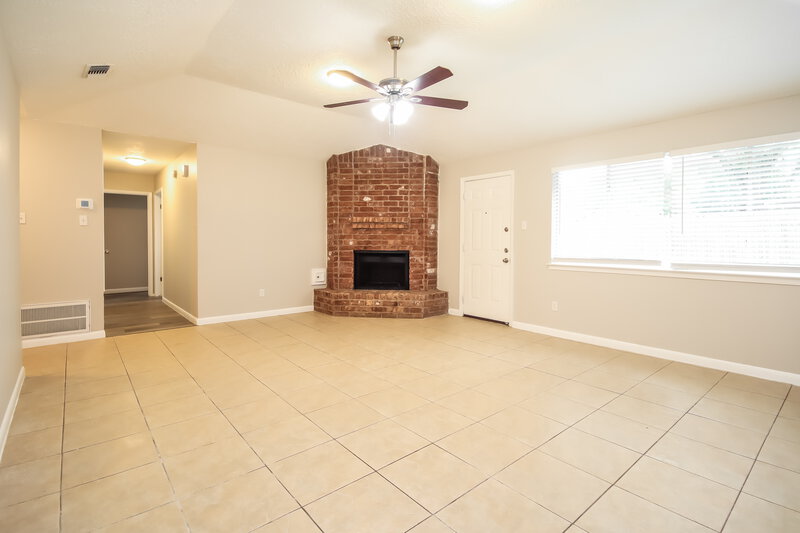 1,785/Mo, 24034 Spring Gum Dr Spring, TX 77373 Living Room View 3