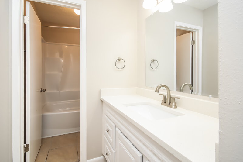 1,785/Mo, 24034 Spring Gum Dr Spring, TX 77373 Bathroom View