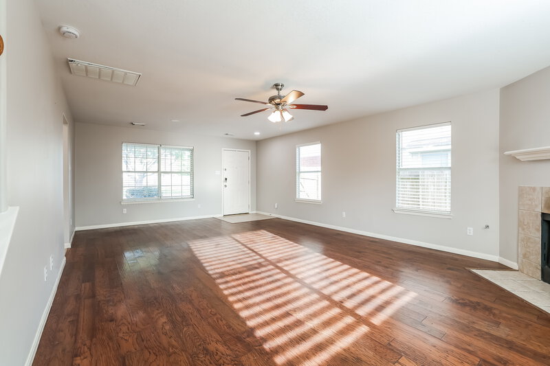 1,955/Mo, 6614 Carly Park Way Houston, TX 77084 Living Room View