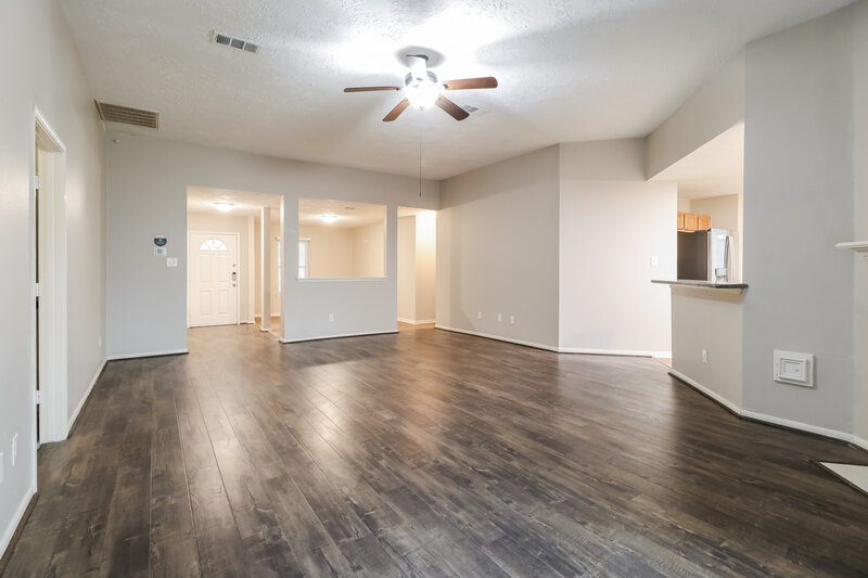 1,545/Mo, 271 Indian Falls S Montgomery, TX 77316 Living Room View 2