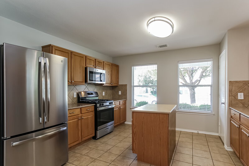 2,385/Mo, 6527 Winter Mountain Ln Spring, TX 77379 Kitchen View