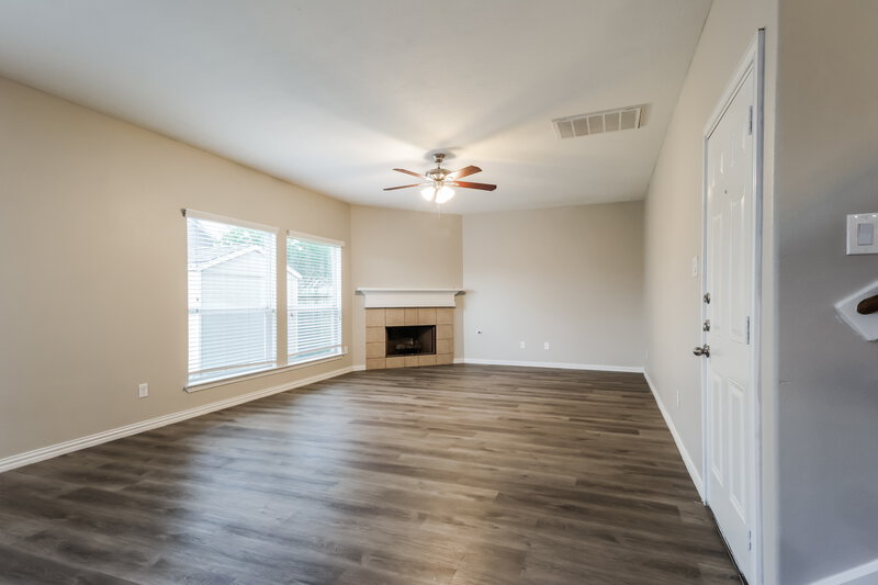 2,305/Mo, 8103 Rudy Brook Way Spring, TX 77379 Living Room View 2