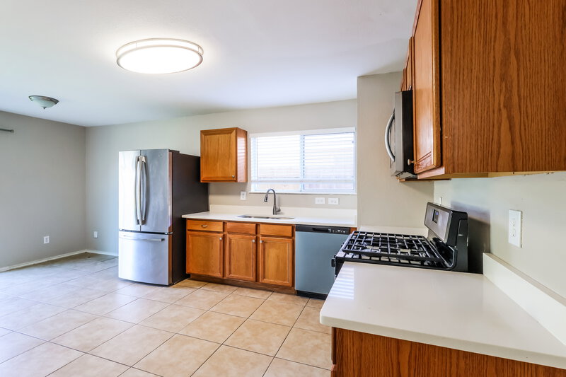 1,560/Mo, 7219 Rising Brook Dr Cypress, TX 77433 Kitchen View 3