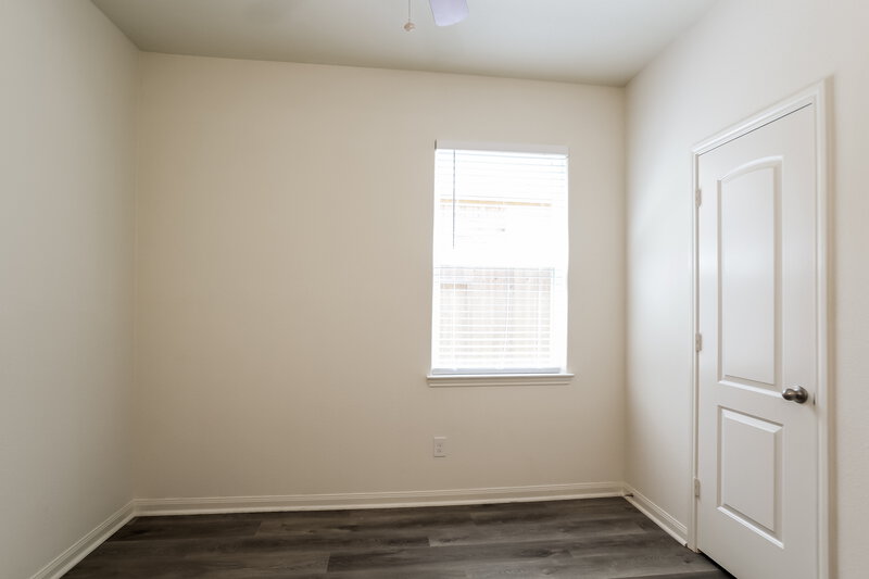 2,035/Mo, 7523 Fettle Ln Conroe, TX 77304 Bedroom View 3