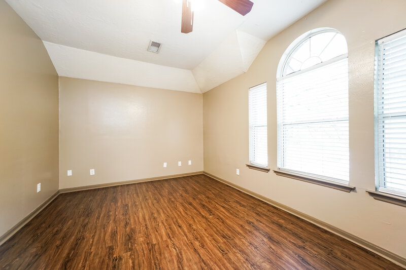 2,540/Mo, 130 Wimberly Way Conroe, TX 77385 Bedroom View 2