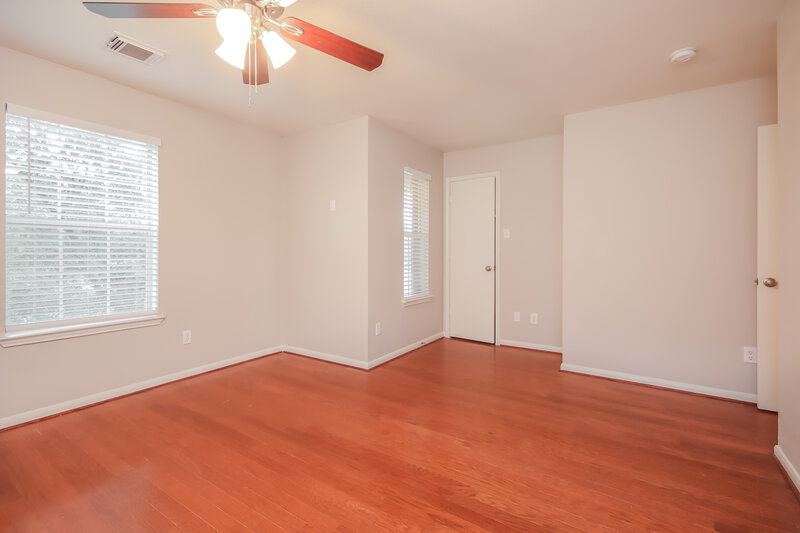 2,955/Mo, 553 Small Cedar Dr League City, TX 77573 Main Bedroom View