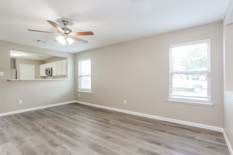 2,020/Mo, 21627 Mossey Pines Ct Humble, TX 77338 Living Room View
