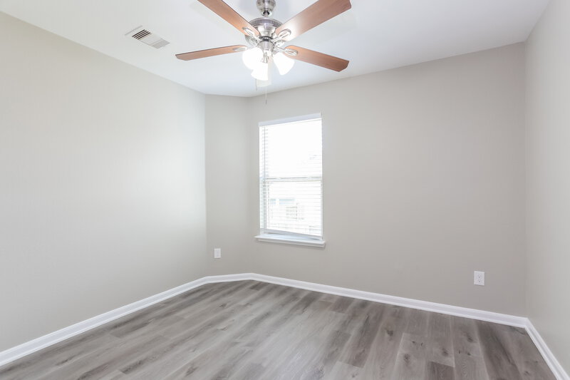 2,020/Mo, 21627 Mossey Pines Ct Humble, TX 77338 Bedroom View 2