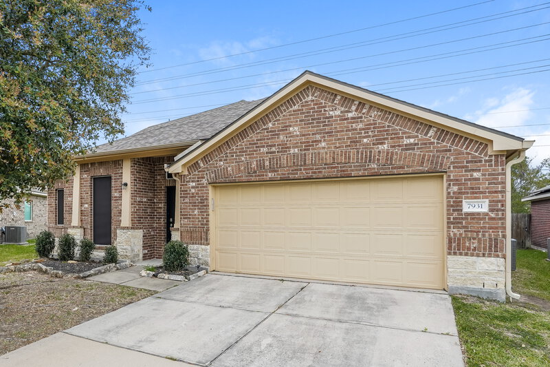 2,335/Mo, 7931 Branson Park Ln Humble, TX 77338 Front View