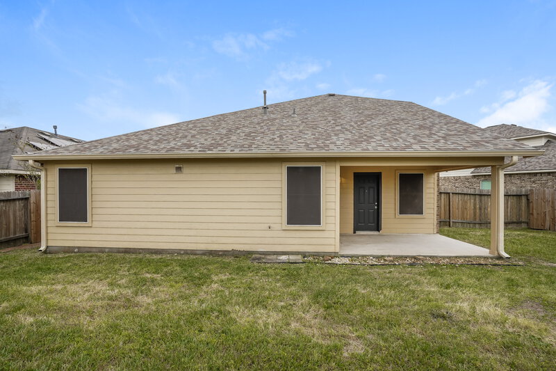 2,335/Mo, 7931 Branson Park Ln Humble, TX 77338 Rear View