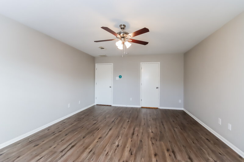 1,870/Mo, 7815 Longshire Ln Houston, TX 77040 Main Bedroom View 2