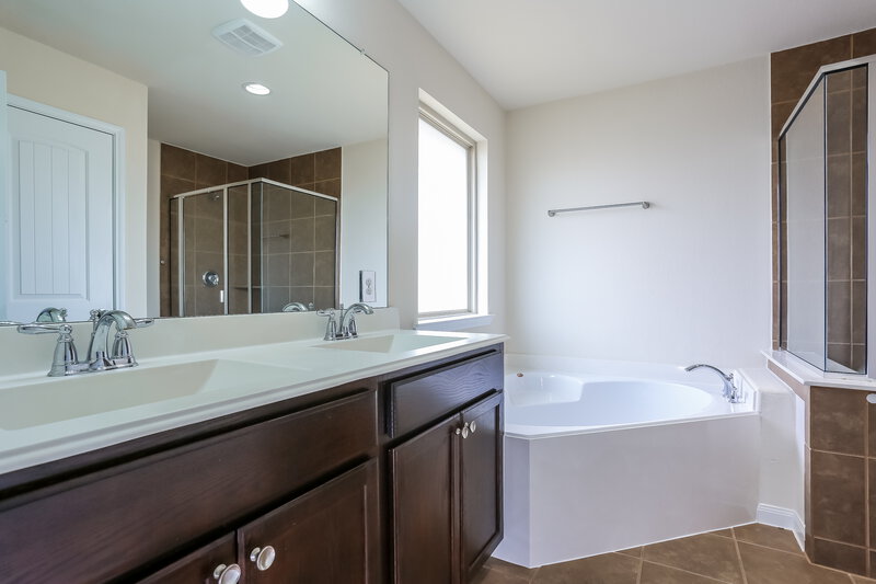 1,875/Mo, 13230 Chanel Dr Houston, TX 77044 Misc View 10