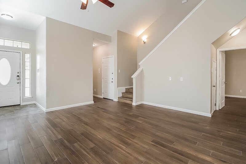 2,120/Mo, 1406 Highland Sage Ln Spring, TX 77373 Living Room View 3