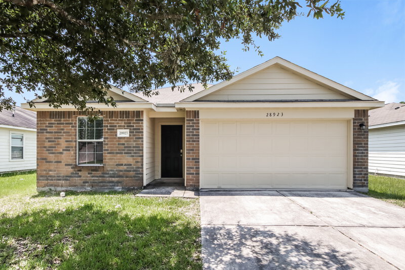1,740/Mo, 28923 Village Creek Loop Spring, TX 77386 External View