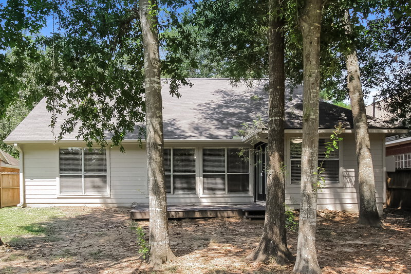 1,850/Mo, 1211 Toby Ln Conroe, TX 77301 Rear View