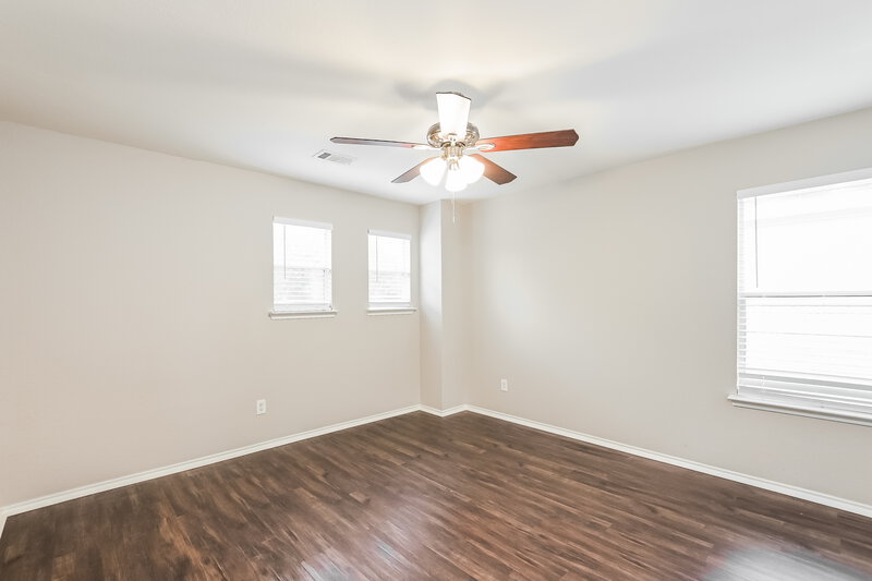 2,165/Mo, 19547 Rippling Brook Ln Tomball, TX 77375 Main Bedroom View