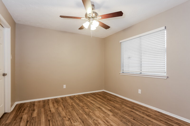 1,980/Mo, 8410 Lone Quail Dr Missouri City, TX 77489 Bedroom View 4