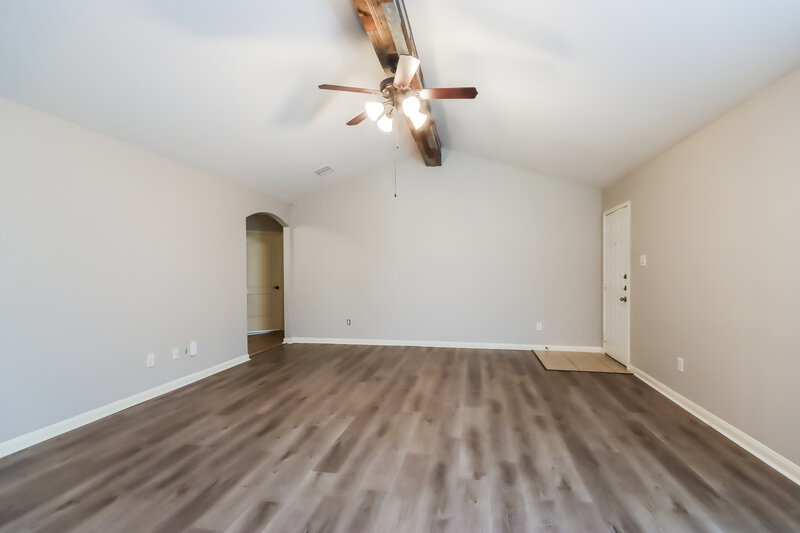 1,670/Mo, 7522 Fettle Ln Conroe, TX 77304 Living Room View 2