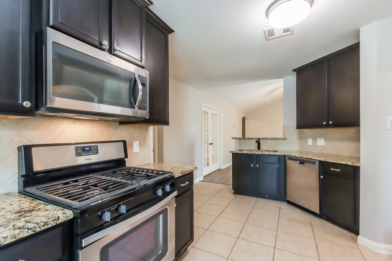 1,670/Mo, 7522 Fettle Ln Conroe, TX 77304 Kitchen View