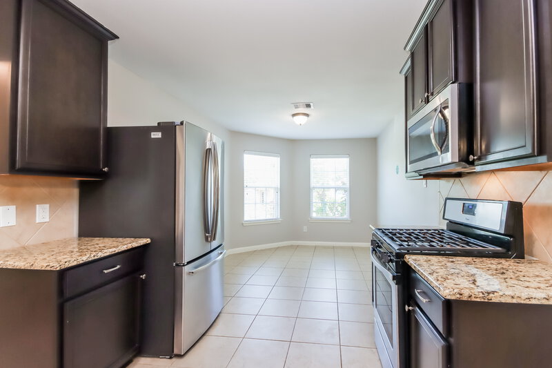1,670/Mo, 7522 Fettle Ln Conroe, TX 77304 Kitchen View 2