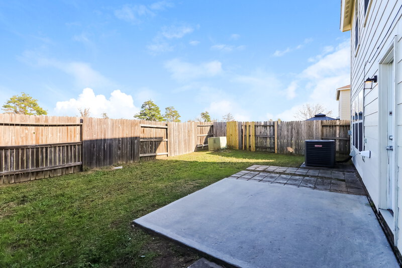 1,860/Mo, 19514 Bold River Rd Tomball, TX 77375 Rear View