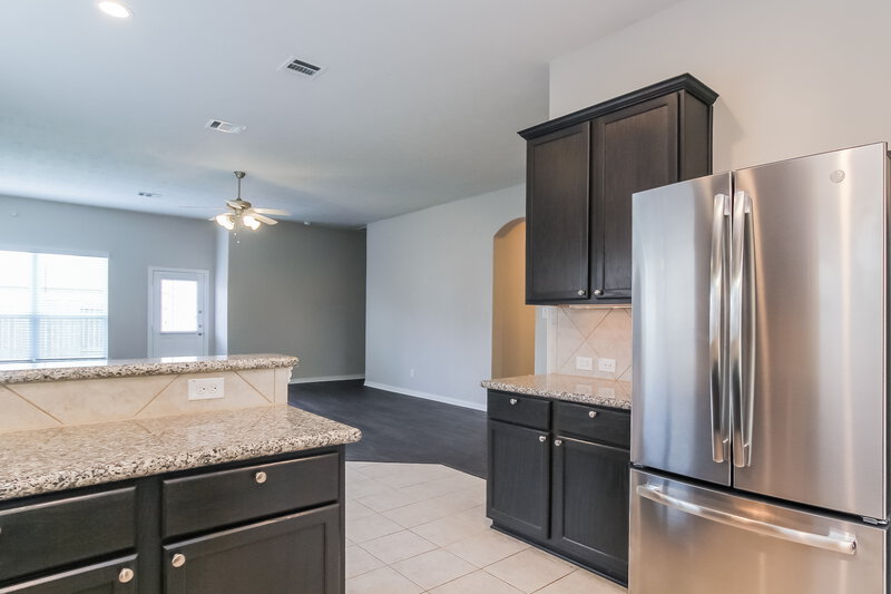 2,095/Mo, 1418 Reno Ridge Ln Spring, TX 77373 Kitchen View 2