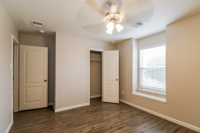 2,060/Mo, 4027 Carmel Ridge Way Pasadena, TX 77503 Bedroom View 3