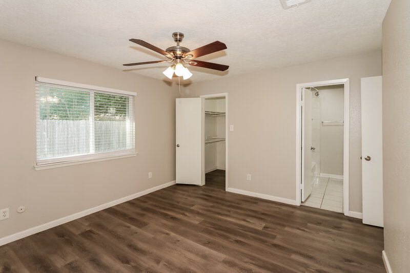 1,740/Mo, 4718 Roserock Ln Spring, TX 77388 Main Bedroom View