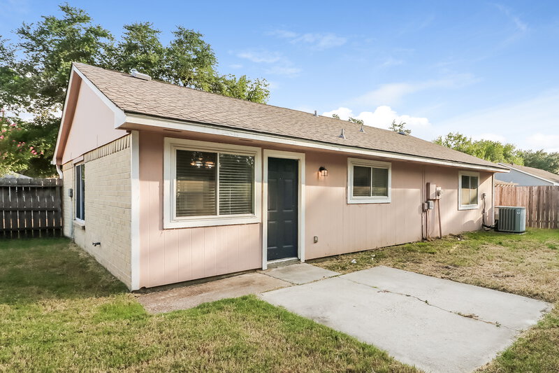 1,740/Mo, 4718 Roserock Ln Spring, TX 77388 Rear View 2