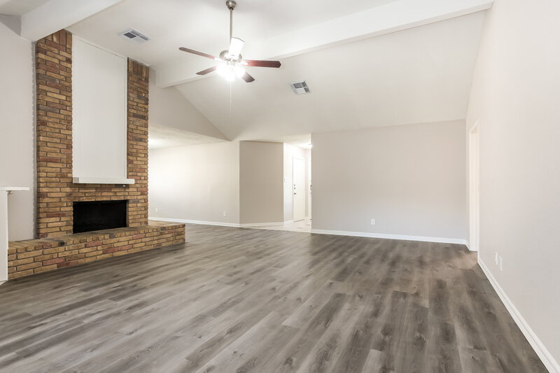 2,305/Mo, 2411 Webster Ranch Rd Friendswood, TX 77546 Living Room View