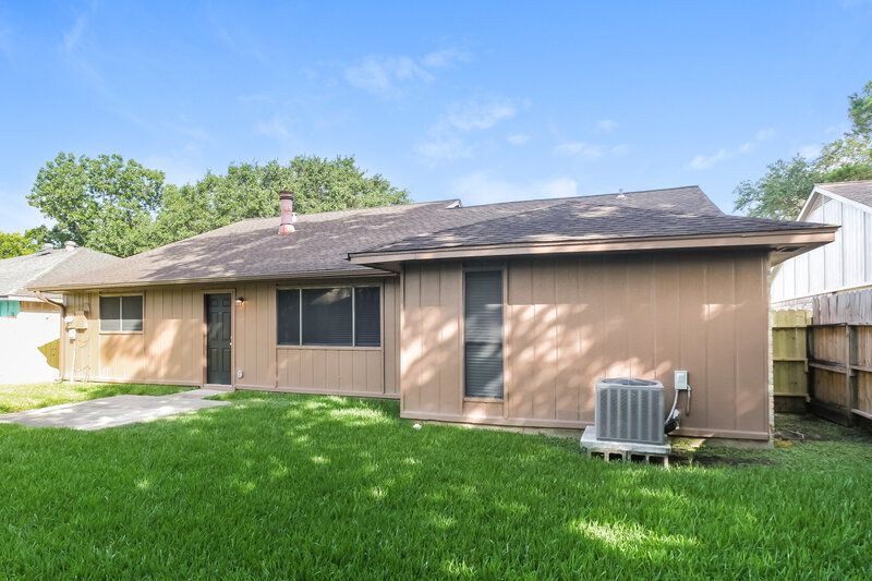 2,305/Mo, 2411 Webster Ranch Rd Friendswood, TX 77546 Rear View 2