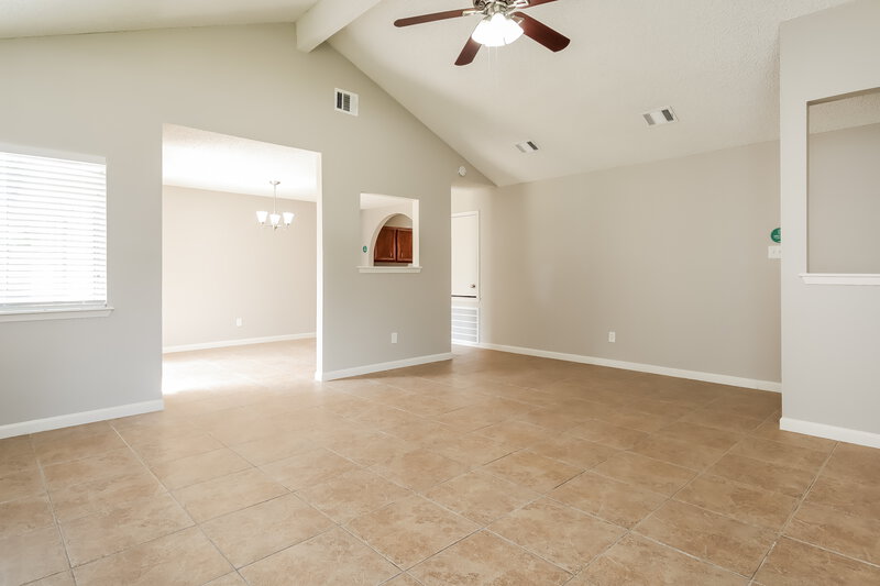 1,770/Mo, 7223 La Entrada Dr Houston, TX 77083 Living Room View 2