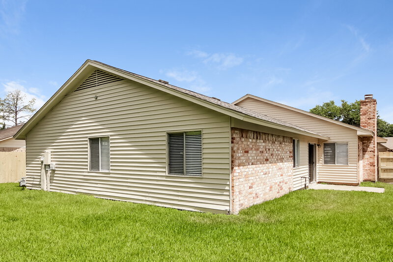 1,770/Mo, 7223 La Entrada Dr Houston, TX 77083 Rear View