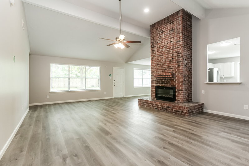 3,320/Mo, 2306 Old Dixie Dr Richmond, TX 77406 Living Room View 2