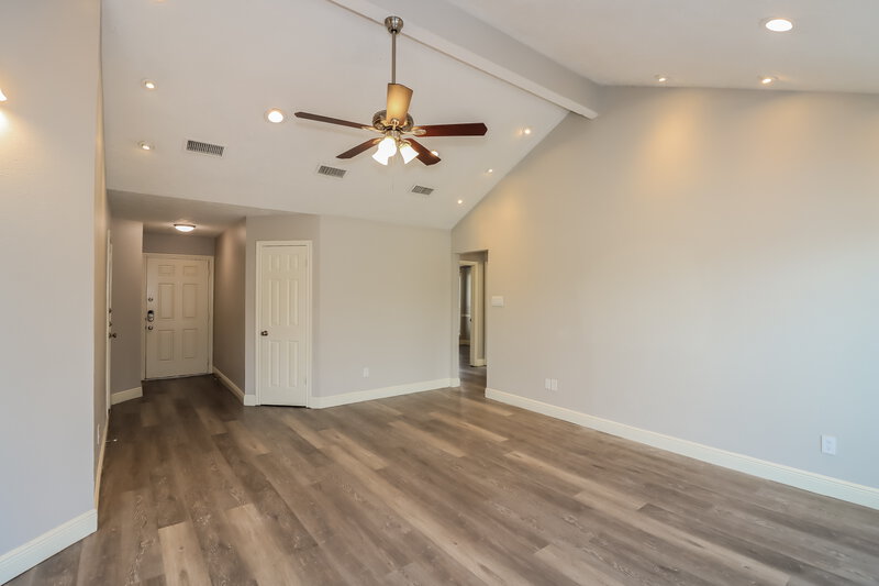 1,900/Mo, 20907 Fernhollow Ln Spring, TX 77388 Living Room View 2