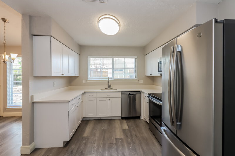 1,900/Mo, 20907 Fernhollow Ln Spring, TX 77388 Kitchen View 2