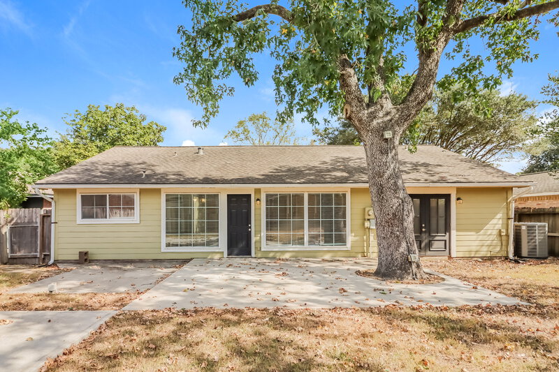 1,900/Mo, 20907 Fernhollow Ln Spring, TX 77388 Rear View