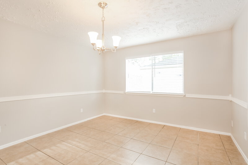 1,815/Mo, 3915 Vineyard Dr Houston, TX 77082 Dining Room View