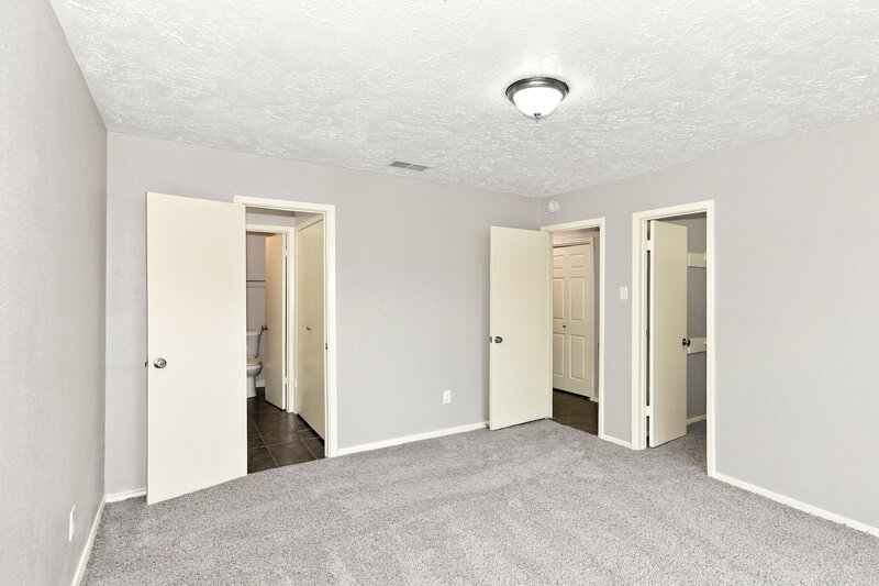 1,885/Mo, 3915 Vineyard Dr Houston, TX 77082 Primary Bedroom View
