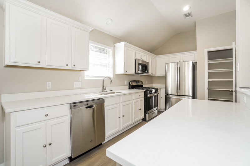 1,910/Mo, 6726 Glenhope Dr Katy, TX 77449 Kitchen View