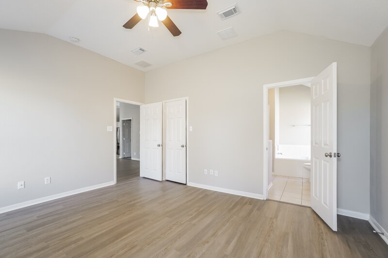 1,910/Mo, 6726 Glenhope Dr Katy, TX 77449 Main Bedroom View 2