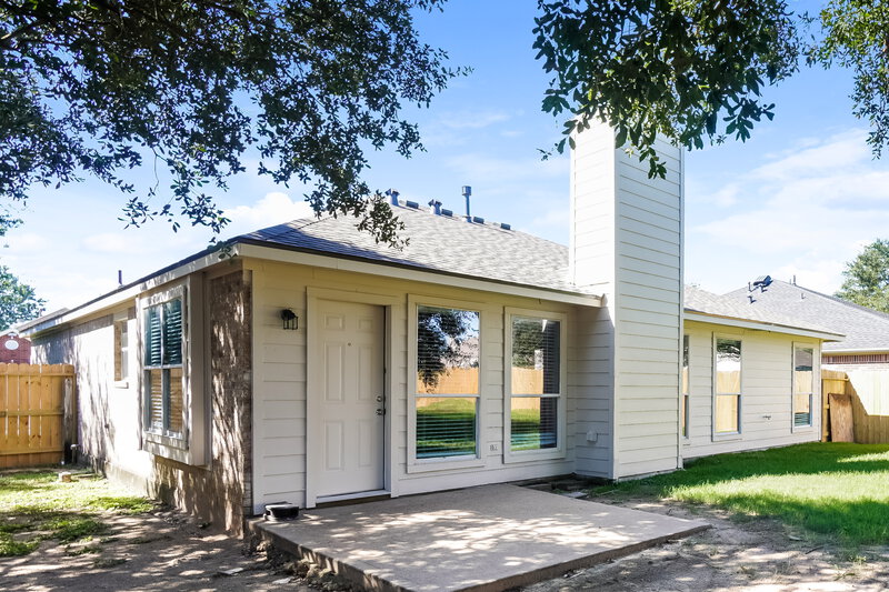 1,910/Mo, 6726 Glenhope Dr Katy, TX 77449 Rear View