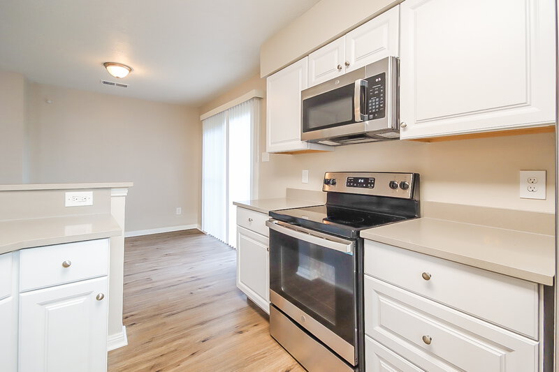 1,690/Mo, 8514 Southmeadow Dr Houston, TX 77071 Kitchen View 2