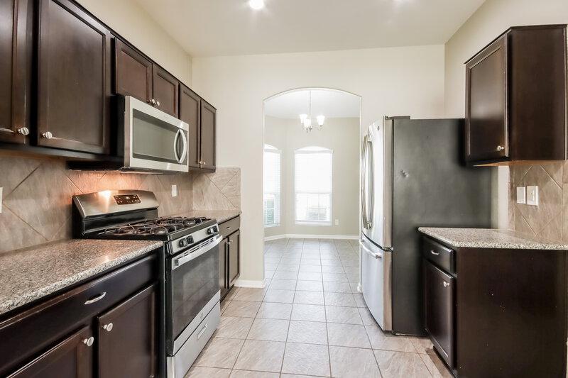 2,400/Mo, 12210 Zenith Ridge Way Humble, TX 77346 Kitchen View