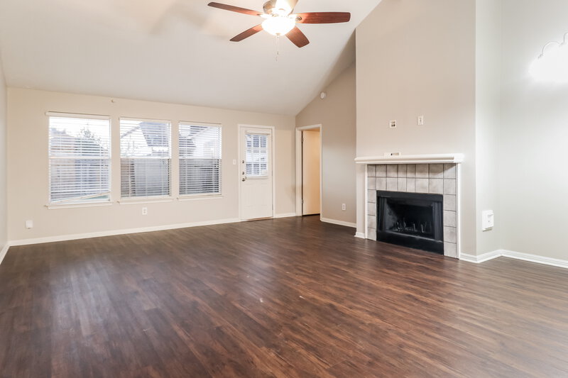 1,820/Mo, 5411 Roserock Ln Spring, TX 77379 Living Room View 2