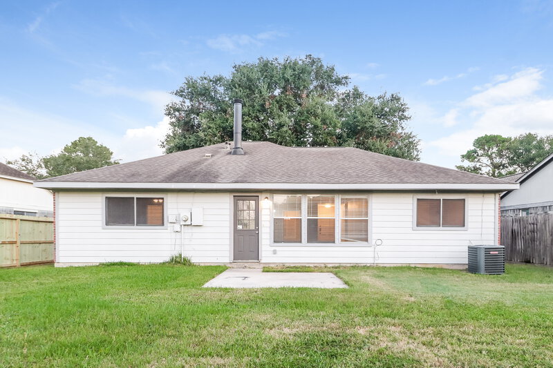 1,820/Mo, 5411 Roserock Ln Spring, TX 77379 Rear View