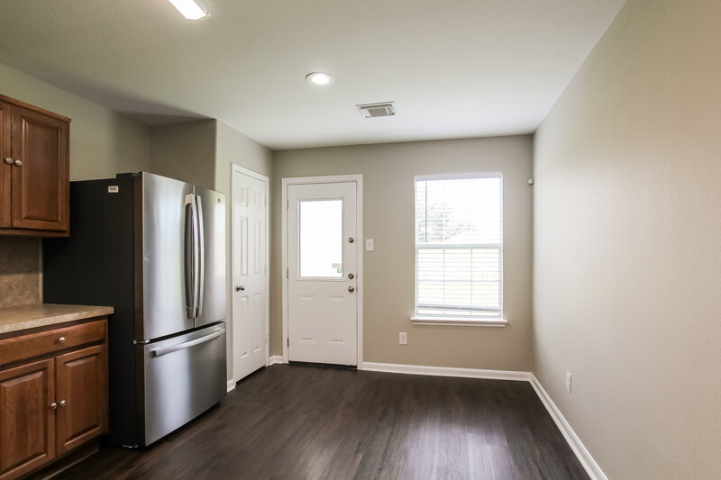 1,800/Mo, 6606 Winter Mountain Ln Spring, TX 77379 Kitchen View